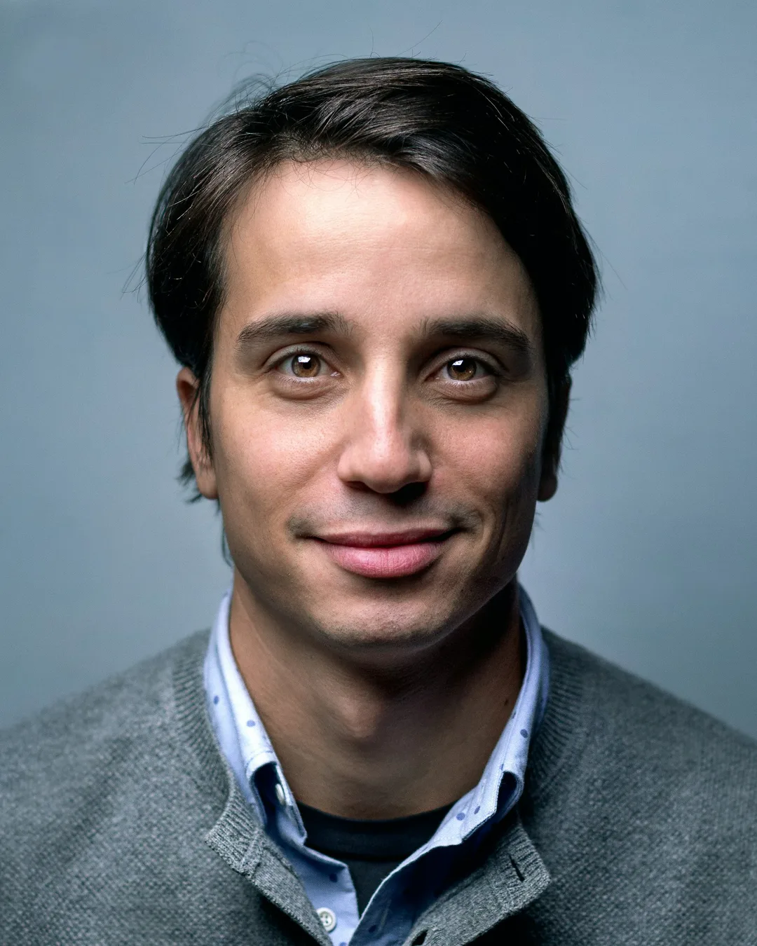 Portrait of Ken Adeyemi, a headliner (example)