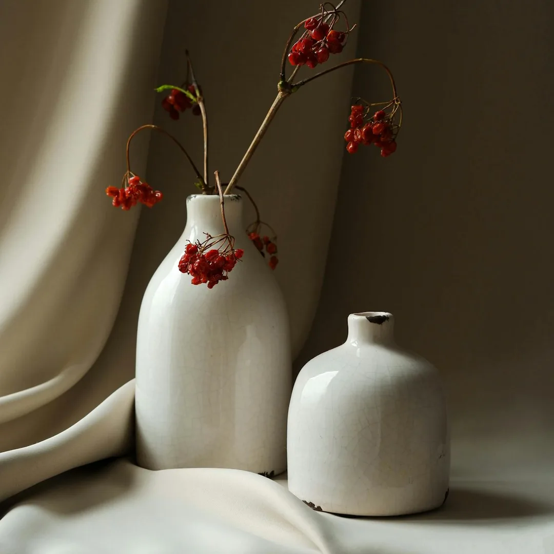 The two-vase set